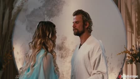 Здоровяк прокатил Lilith Grace на большом пенисе №1
