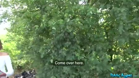 Предложил проводить девочку, но трахнул по дороге