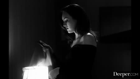 Freya Parker с усердием взялась за большой член №1