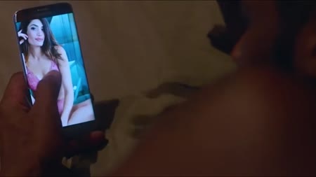 Celina Cross испытывает на своей вагинке пенис африканца