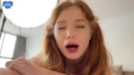 Рыженькая Диана снимает порнуху на большом члене №7