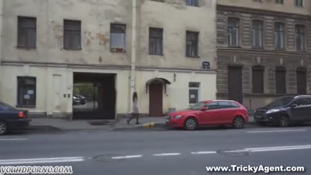 Питерская давалка согласилась попробовать себя в порнухе №1