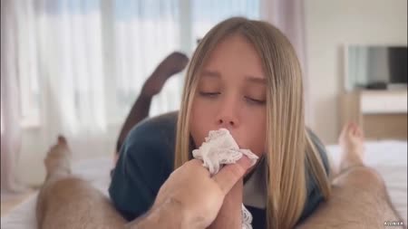 Сводная сестра примерила эротичные трусики №4