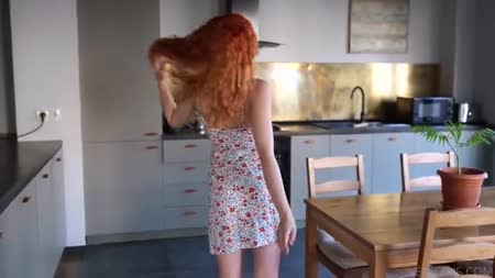 Молодая русская парочка смачно оскверняет кухню №1