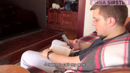 Неверную женушку мощно натягивают на член пока муж ждет ее дома №1